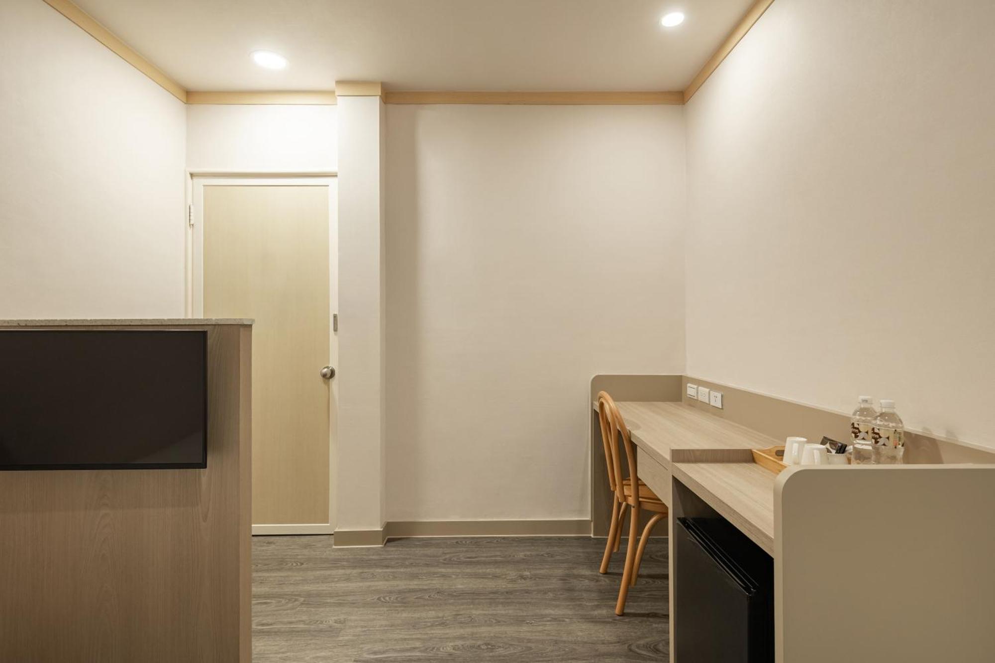 Kindness Hotel - Tainan Minsheng Ruang foto