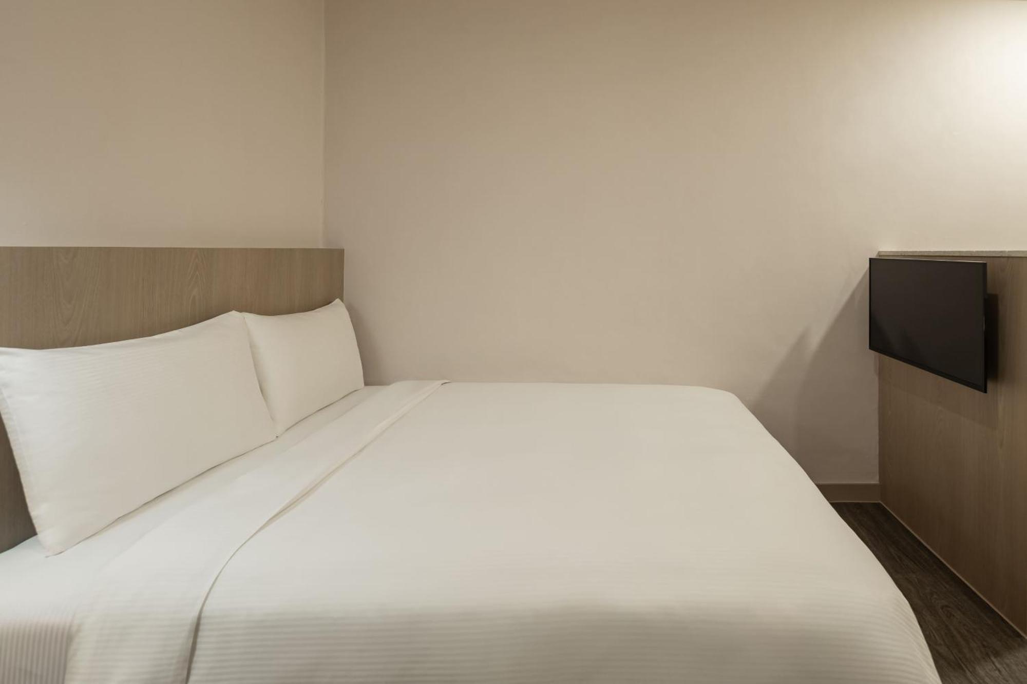 Kindness Hotel - Tainan Minsheng Ruang foto